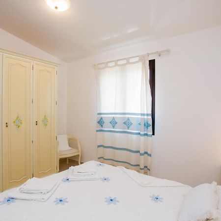 Casa Vacanze Zefiro Орозей Екстер'єр фото
